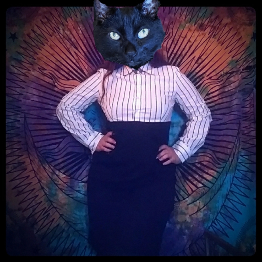 Boss Lady - Picture 2 of 5